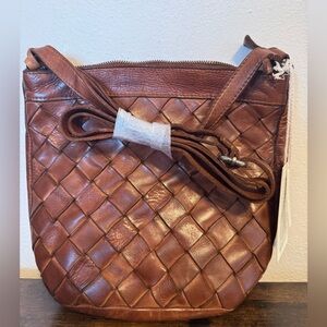 NWT Vilenca Holland Cognac Brown woven leather crossbody